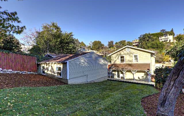 Spacious yard. Courtesy of Ken Shapiro – Silverwood Properties